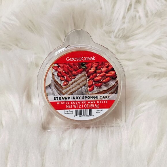 Goose Creek Strawberry Sponge Cake Soy And Essential Oil Wax Melts NEW - Picture 1 of 3